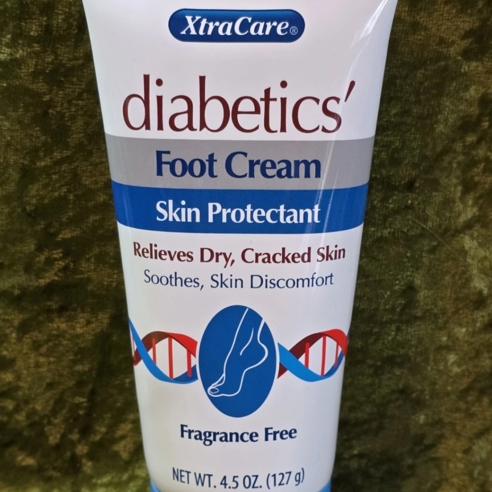 XtraCare Diabetics' Foot Cream, 4.5 fl oz – Dry Skin Protectant, Fragrance-Free